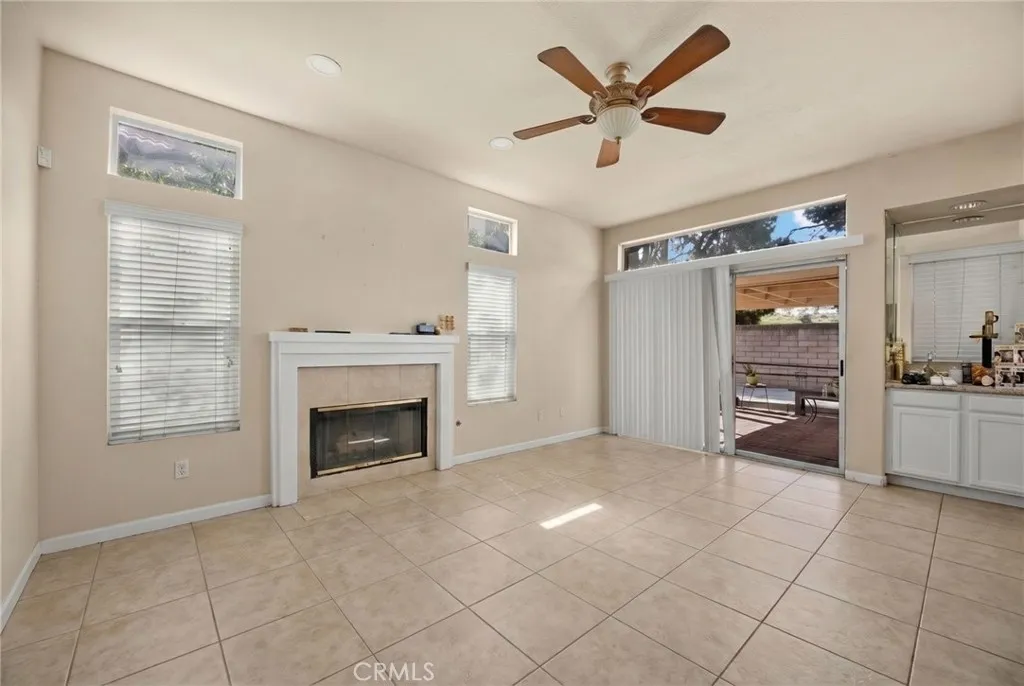 Family room Ai removal of furniture
