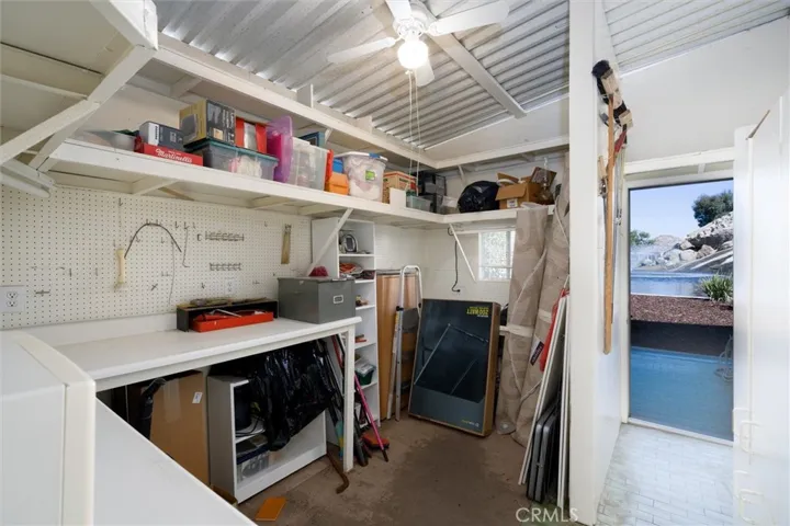 SPACIOUS PRO-SHED & WORKSHOP