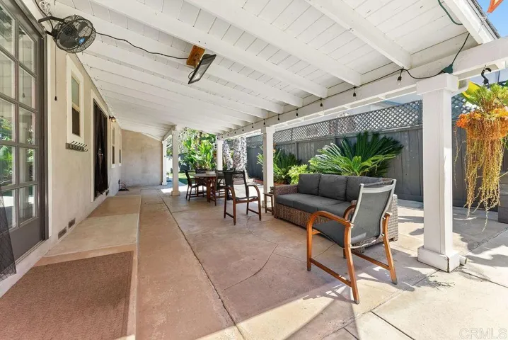 Lovely shaded backyard, great for entertaining and flows so well from the interior spaces...