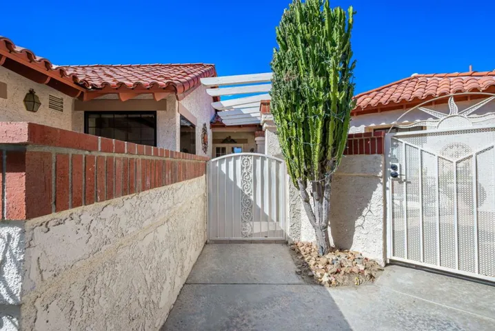 10-web-or-mls-LSAvellino_OPMG_0226_010