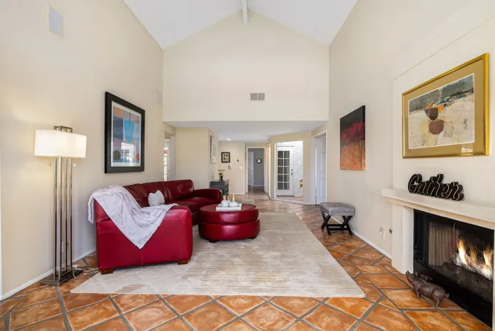 24-web-or-mls-LSAvellino_OPMG_0226_024