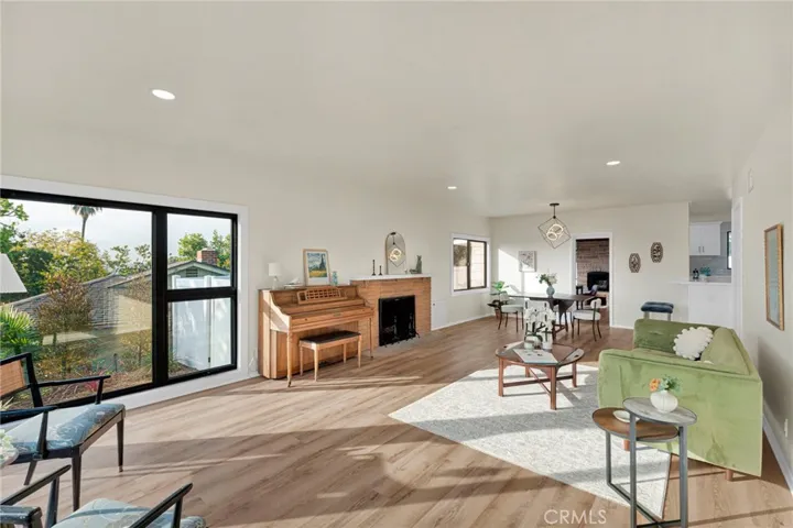 195 Anita Drive, Pasadena, California 91105