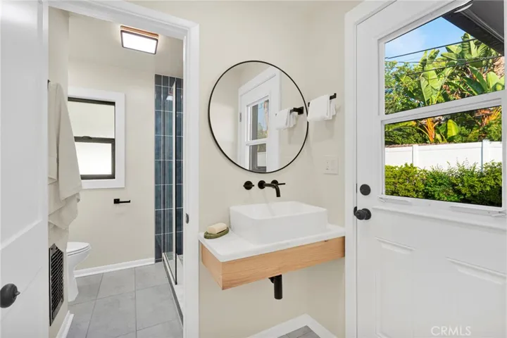 195 Anita Drive, Pasadena, California 91105