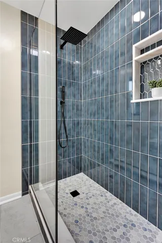195 Anita Drive, Pasadena, California 91105
