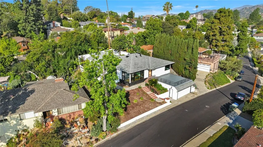 195 Anita Drive, Pasadena, California 91105