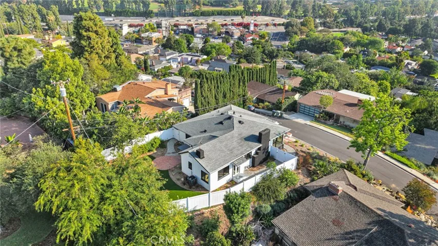 195 Anita Drive, Pasadena, California 91105