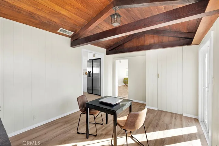 195 Anita Drive, Pasadena, California 91105