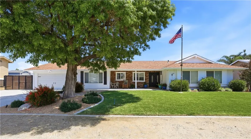 5302 Trail Canyon, Jurupa Valley, California 91752