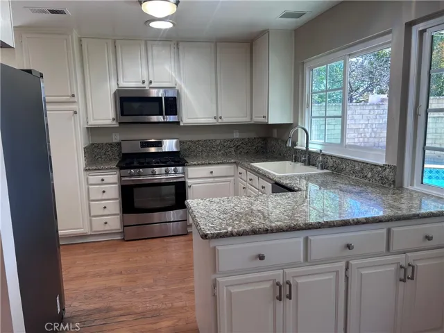 22932 Beech Creek, Valencia, California 91354