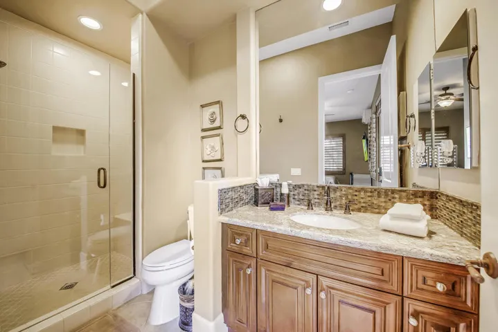 66 CASITA MLS SIZE