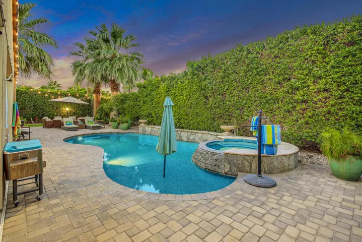 09 POOL MLS SIZE