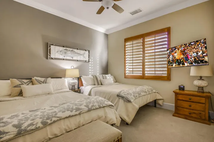 55 BEDROOM MLS SIZE