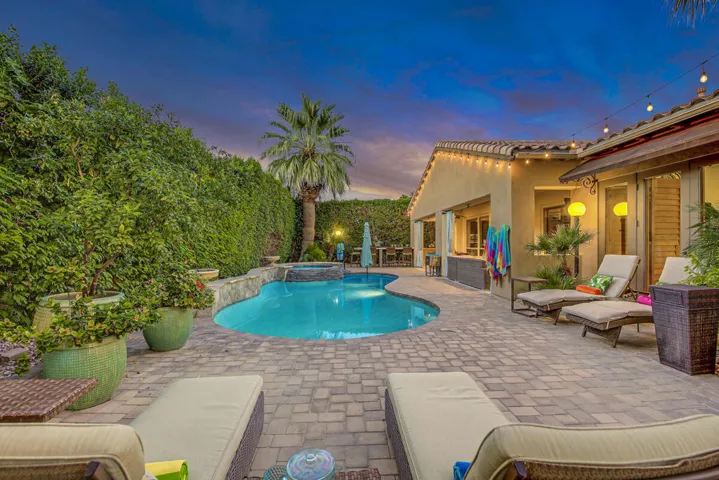 07 POOL MLS SIZE