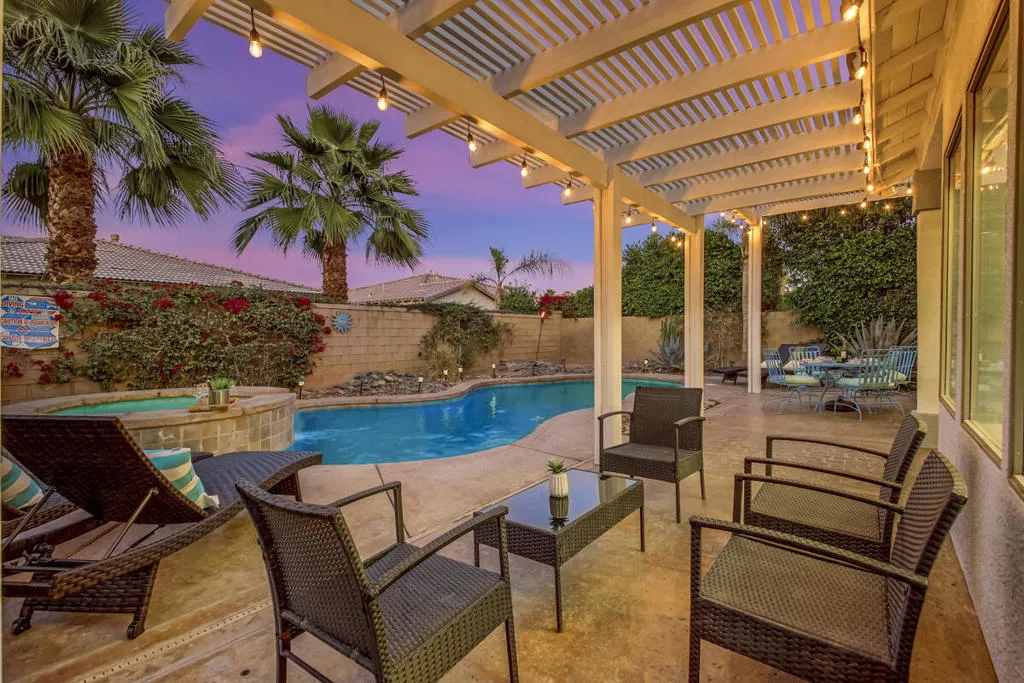 11 PATIO MLS SIZE