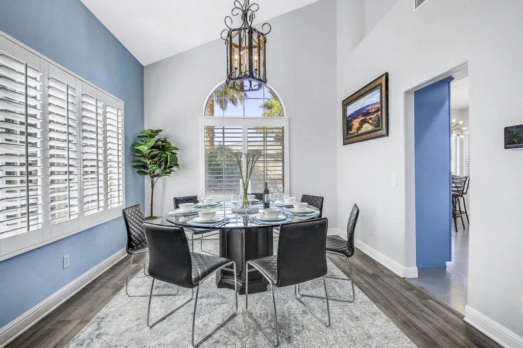 35 DINING MLS SIZE