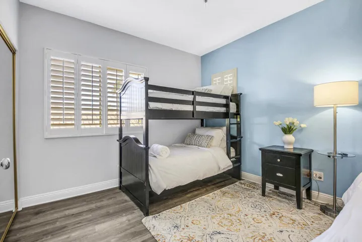 51 BEDROOM MLS SIZE