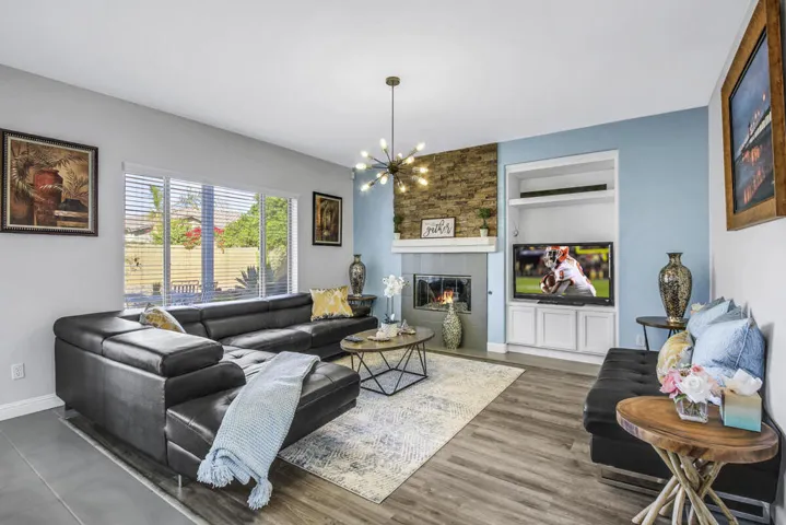 42 LIVING MLS SIZE