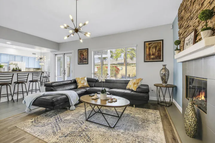 43 LIVING MLS SIZE