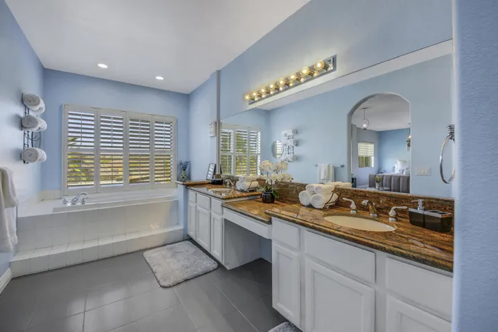 57 MASTER BATH MLS SIZE