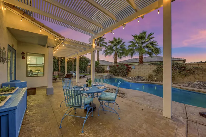 09 PATIO MLS SIZE(1)