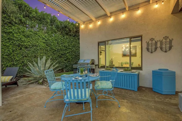 07 PATIO MLS SIZE(1)