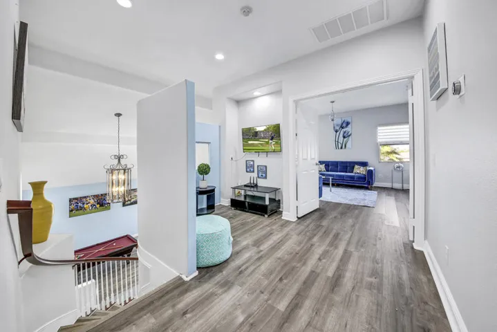 48 LANDING MLS SIZE