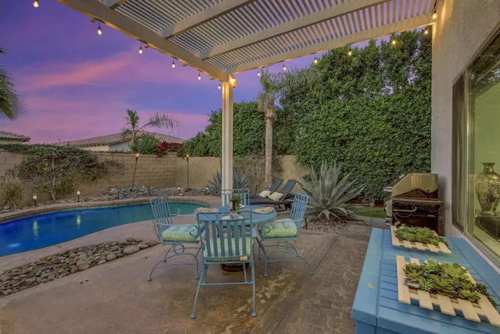 08 PATIO MLS SIZE(1)
