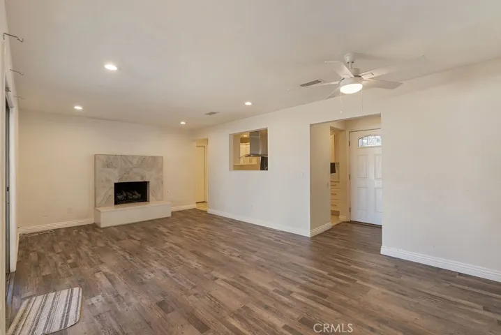 9116 G Avenue, Hesperia, California 92345