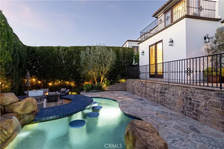 420 De Sola Terrace, Corona Del Mar, California 92625