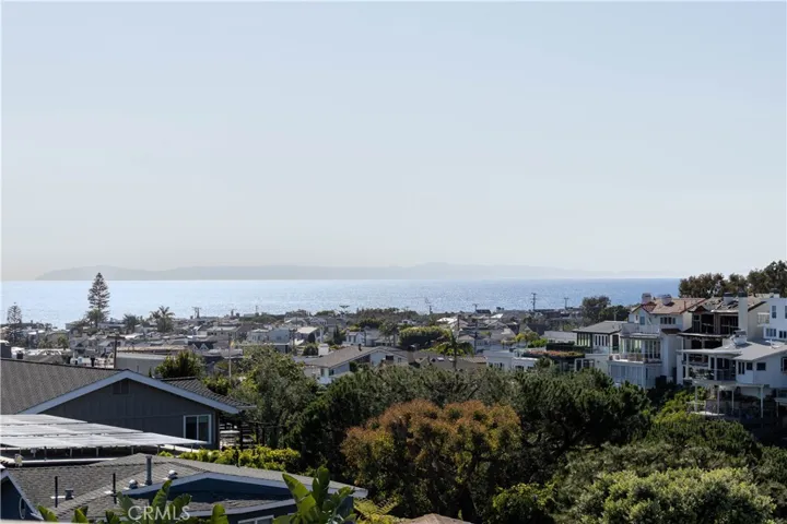 420 De Sola Terrace, Corona Del Mar, California 92625