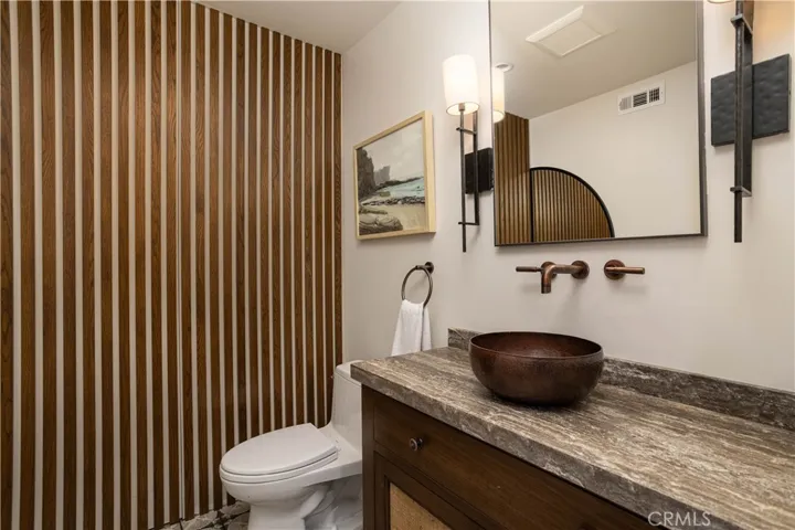 420 De Sola Terrace, Corona Del Mar, California 92625