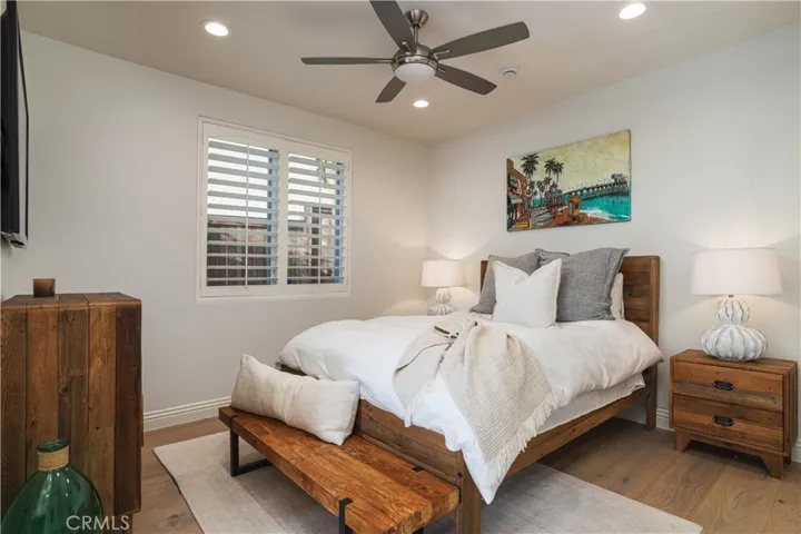 420 De Sola Terrace, Corona Del Mar, California 92625