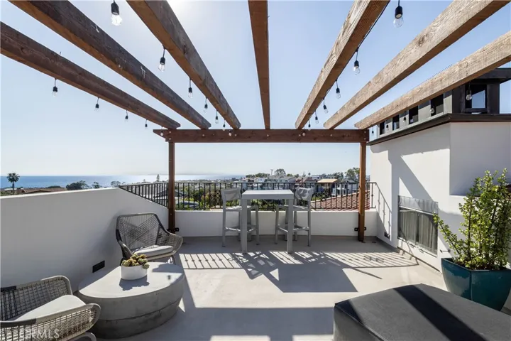 420 De Sola Terrace, Corona Del Mar, California 92625