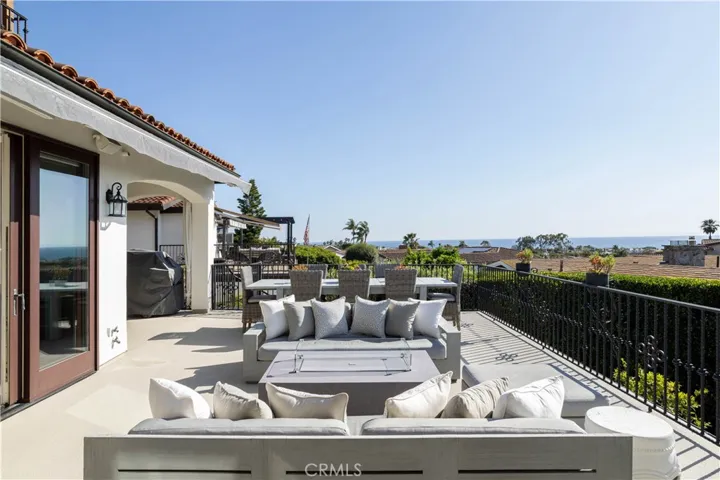 420 De Sola Terrace, Corona Del Mar, California 92625