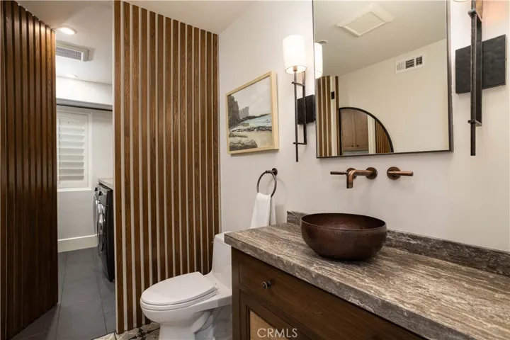 420 De Sola Terrace, Corona Del Mar, California 92625