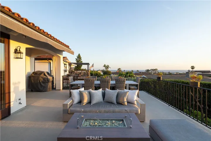 420 De Sola Terrace, Corona Del Mar, California 92625