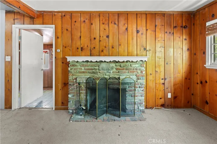799 Mountain View, Wrightwood, California 92397