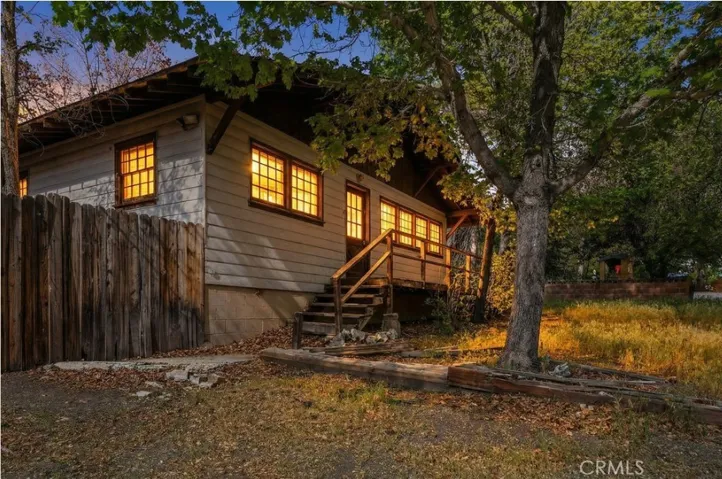 799 Mountain View, Wrightwood, California 92397