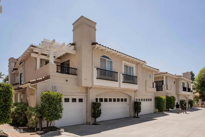 11529 Treeview, Moorpark