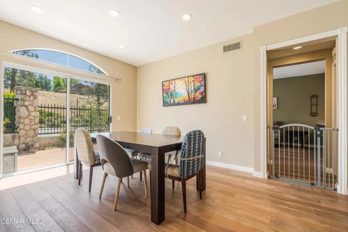 11529 Treeview, Moorpark