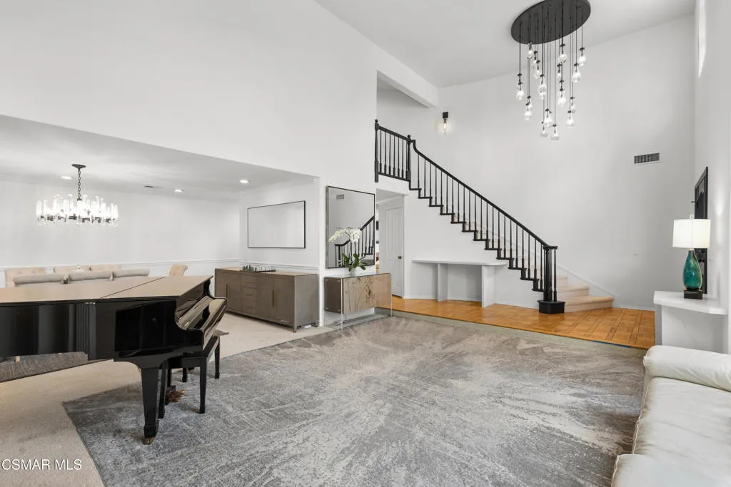 5045 Wagner Way - Formal Living Room