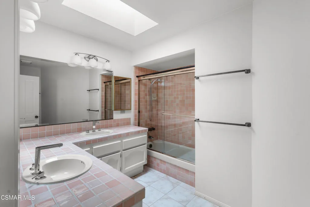 Second Level Bathroom