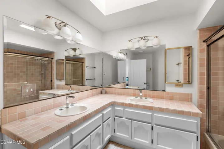 Second Level Bathroom