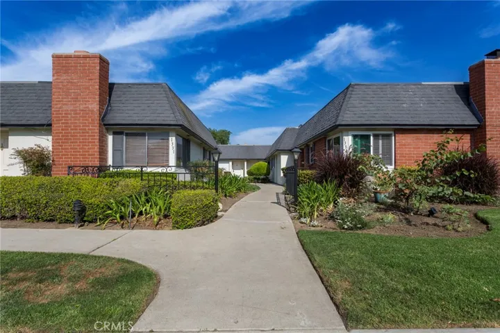 1331 Unit B Victoria Drive, Fullerton, California 92831