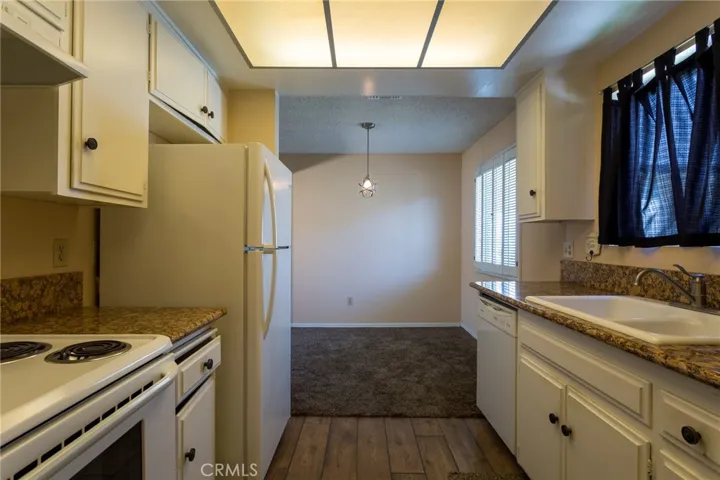 1331 Unit B Victoria Drive, Fullerton, California 92831