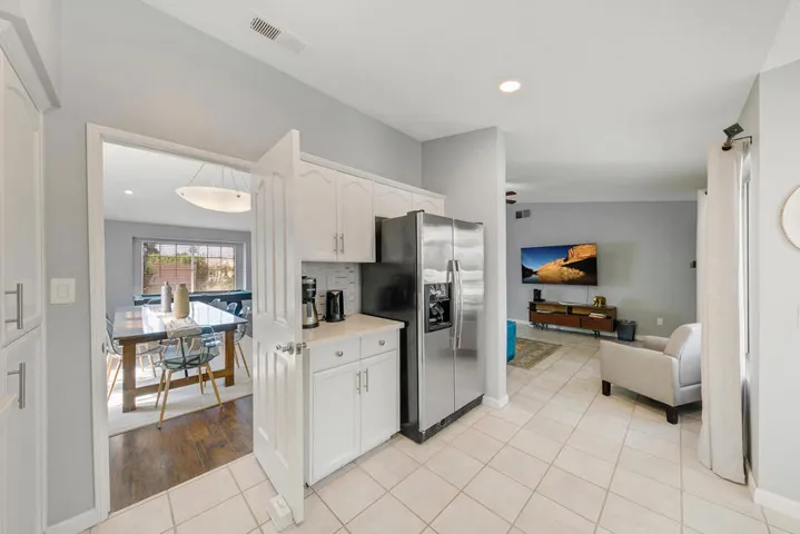 14 KITCHEN MLS