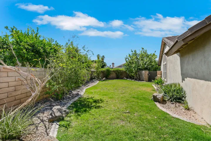 40 SIDEYARD MLS