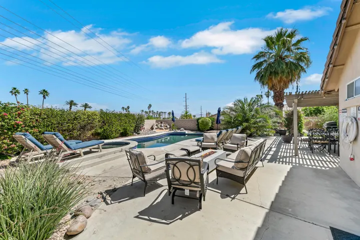 32 BACKYARD MLS