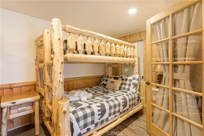 43628 Yosemite Drive, Big Bear Lake, California 92315