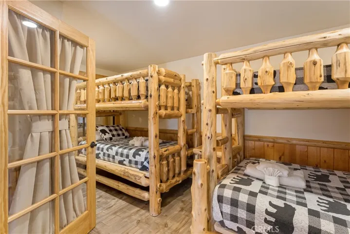 43628 Yosemite Drive, Big Bear Lake, California 92315